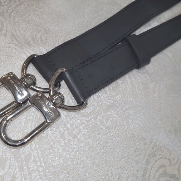 LOUIS VUITTON LARGE/THICK/ BAG CROSSBODY/SHOULDER STRAP 47.5 INCHES - Picture 10 of 13